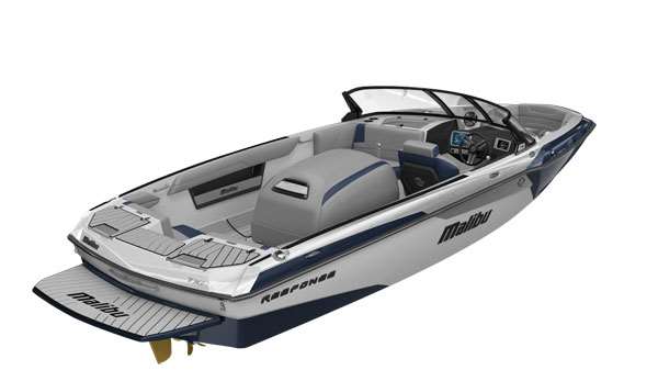 2019-Malibu-TXi-Rear-View-Starboard