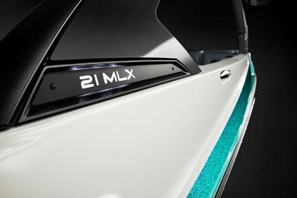 Malibu-21-MLX-MODEL-Detail-Logo